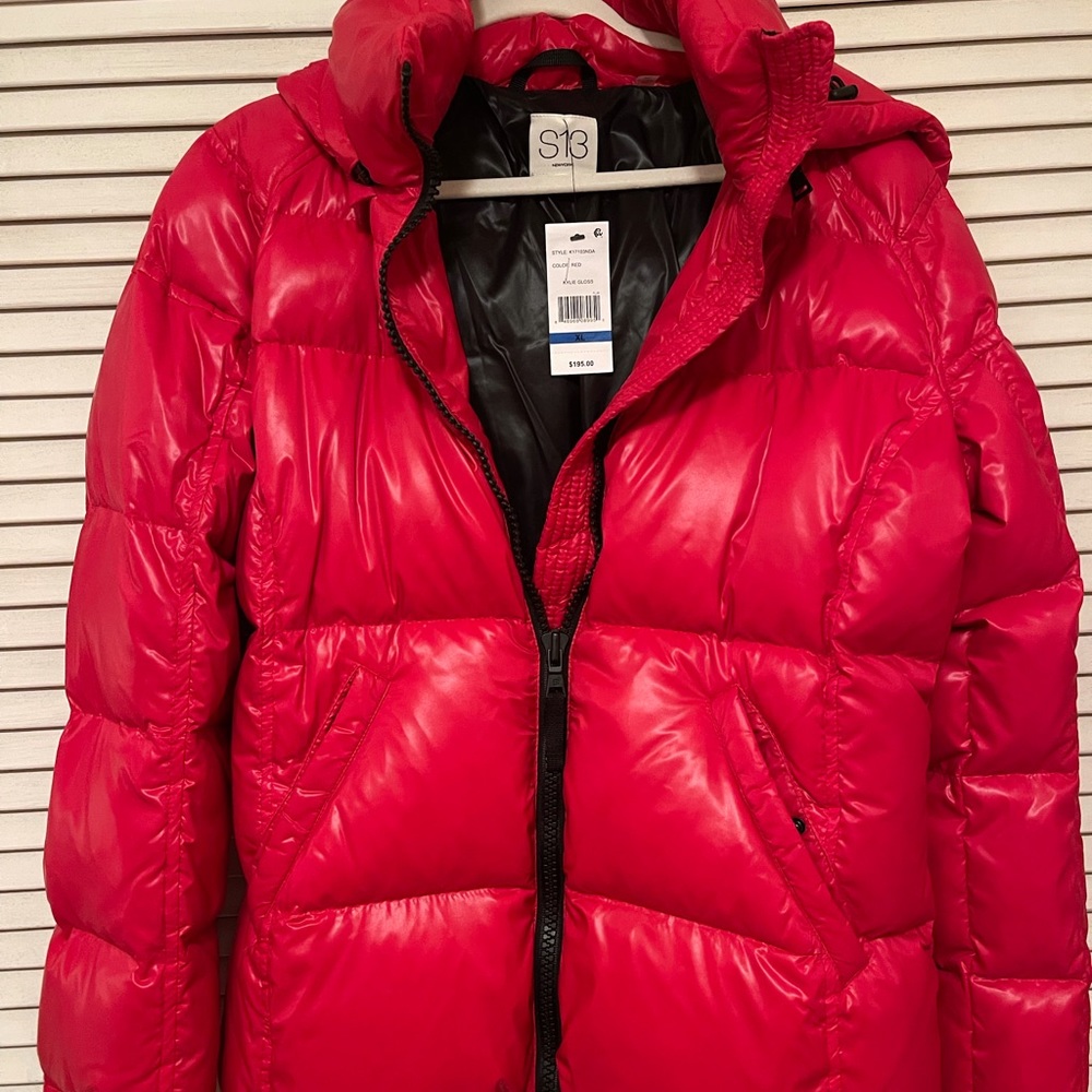 Women’s S13 winter Jacket never worn new